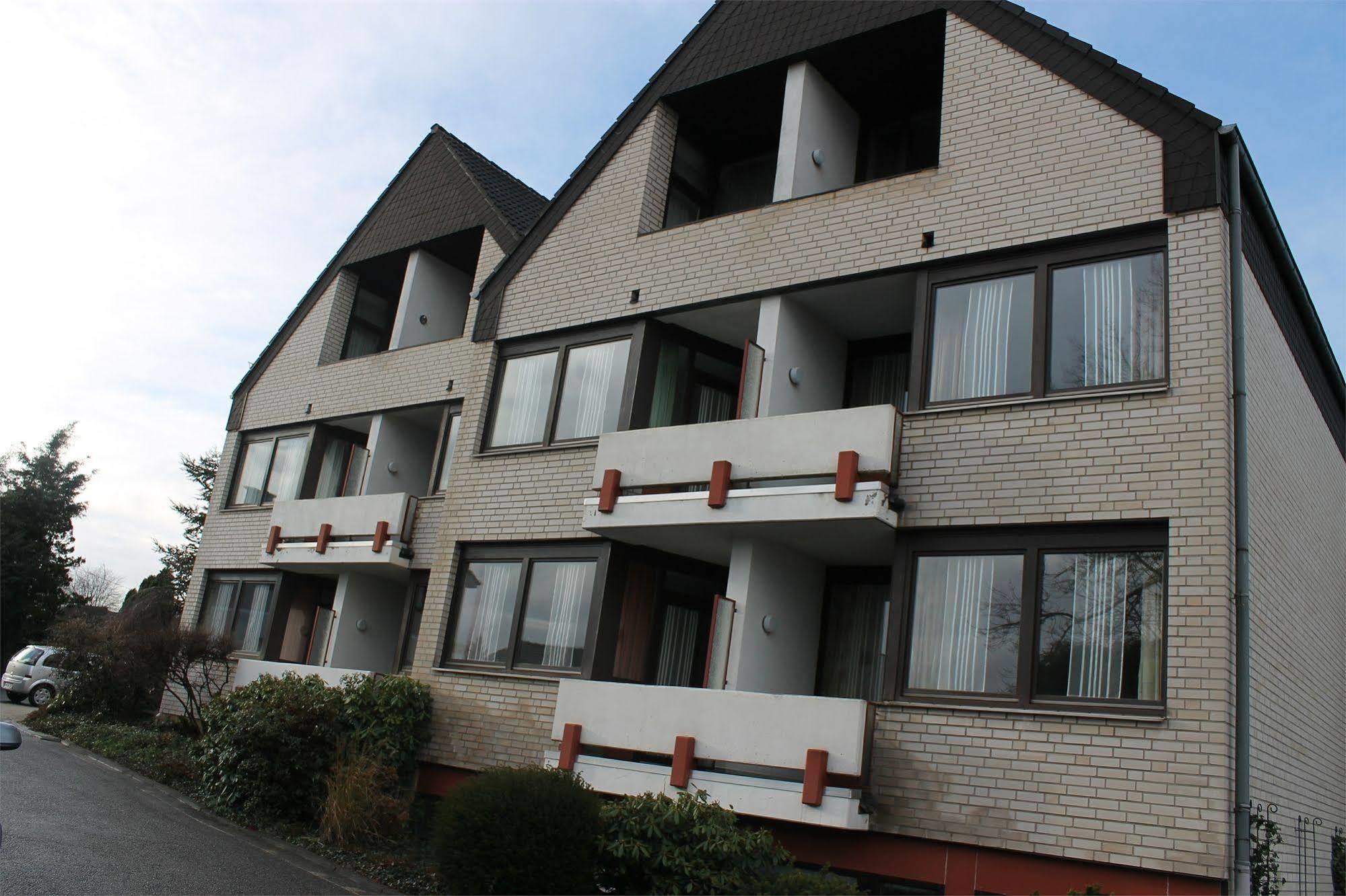 Hotel Roeb Nideggen Exterior photo